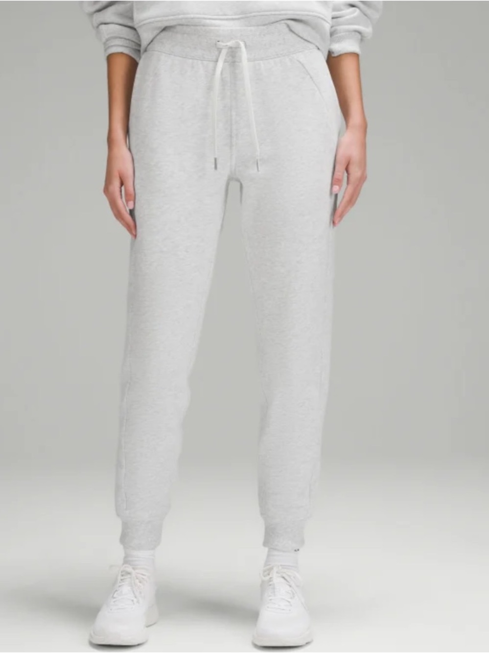Lululemon Light Gray Scuba Joggers size 4